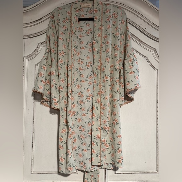 Three Bird Nest Boho Kimono! - Picture 3 of 6